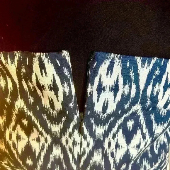 Banana Republic Women’s 14 Navy White Chevron Body-con Strapless Dress NWOT - Picture 4 of 13